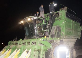 Βαμβακοσυλλεκτική μηχανή παρέσυρε και τραυμάτισε άνδρα στο κεφάλι