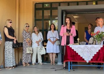 Κ. Παπακώστα| Ευχές σε μαθητές, καθηγητές, δασκάλους και γονείς στους Αγιασμούς για την έναρξη του σχολικού έτους