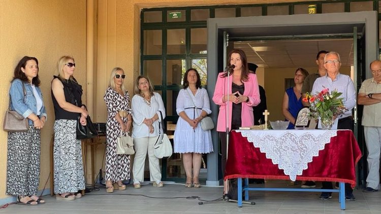 Κ. Παπακώστα| Ευχές σε μαθητές, καθηγητές, δασκάλους και γονείς στους Αγιασμούς για την έναρξη του σχολικού έτους