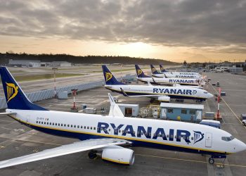Ryanair: Κλείνει τη βάση της στην Αθήνα για τον χειμώνα – Οι λόγοι
