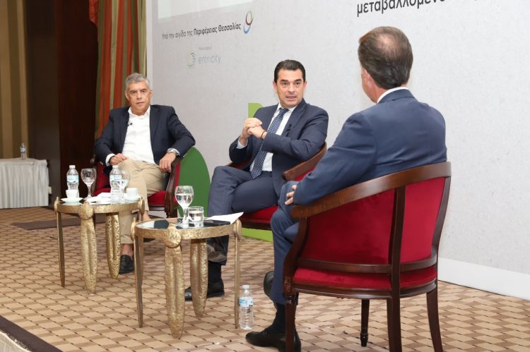 Κώστας Σκρέκας από τη Λάρισα: Η πράσινη μετάβαση αποτελεί τη μόνη λύση για την ενεργειακή αυτονομία της χώρας