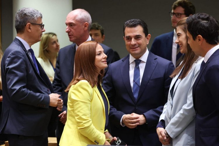 Κώστας Σκρέκας: «Η Ευρώπη υιοθετεί το ελληνικό μοντέλο ανάκτησης υπερεσόδων από τους παραγωγούς ηλεκτρικής ενέργειας»