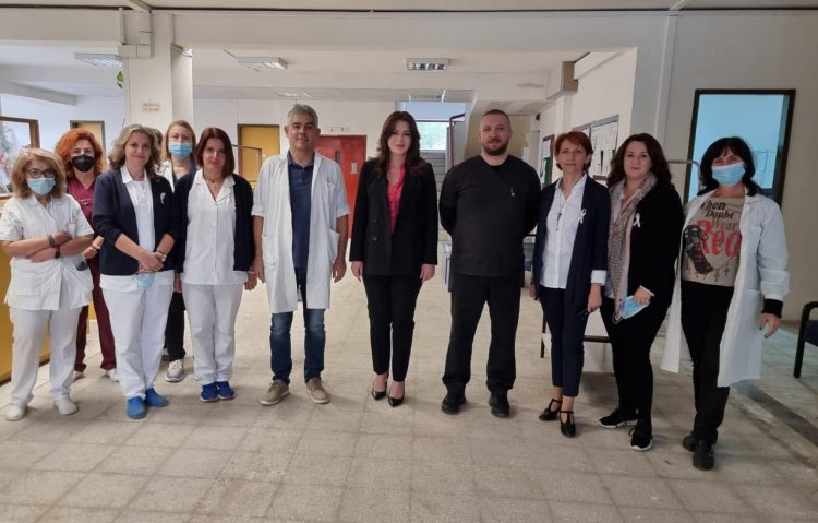 Κ. Παπακώστα | Σειρά επισκέψεων της Βουλευτού στην Καλαμπάκα, στο Κέντρο Υγείας και στο Αστυνομικό Τμήμα