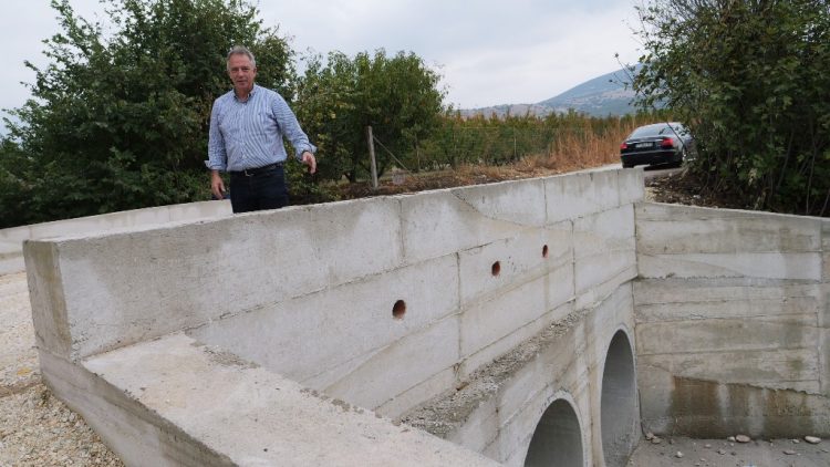 Αντιπλημμυρικό έργο για την προστασία του δρόμου προς τη Χρυσαυγή