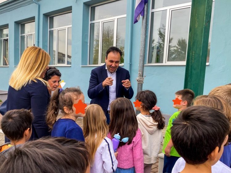 Πινελιές, χρώματα και λύσεις σε υποδομές σχολείων στο Μεγαλοχώρι