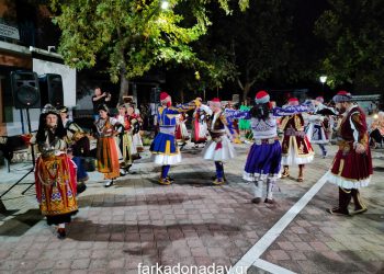 Προσέλκυσε το ενδιαφέρον του κόσμου η γιορτή ανταλλαγής παραδοσιακών σπόρων στην Κρήνη