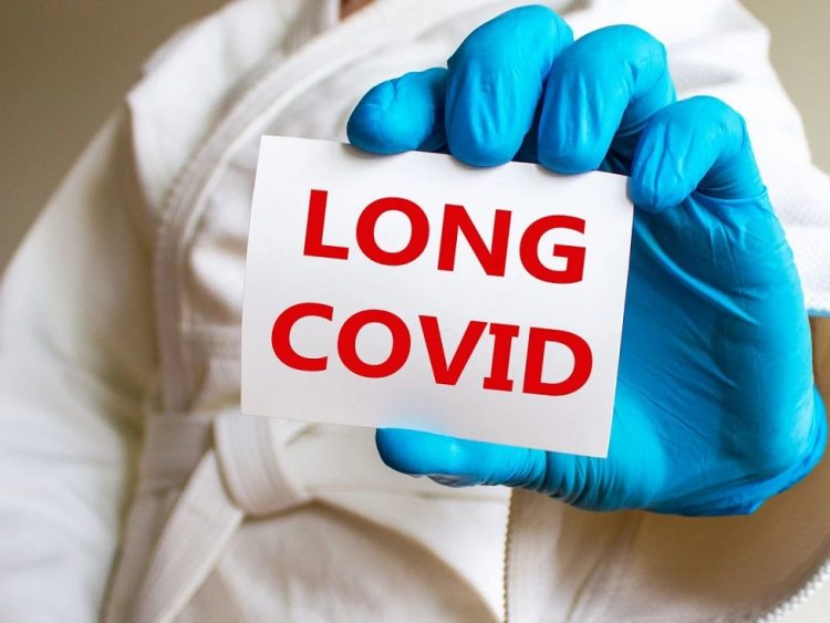 Γυναίκες δύο στους τρεις ασθενείς με long Covid