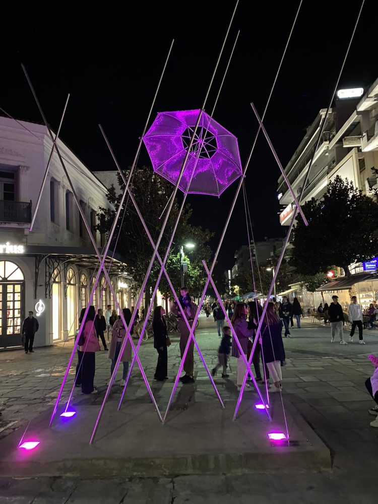 Στα ροζ η Ομπρέλα Ζογγολόπουλου στα Τρίκαλα, για την πρόληψη καρκίνου του μαστού