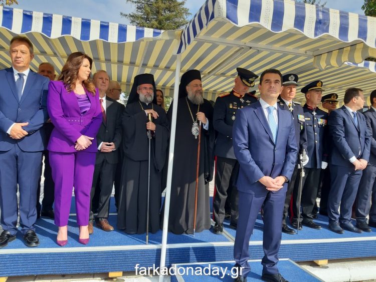 ΤΡΙΚΑΛΑ | Με καμάρι και υπερηφάνεια η παρέλαση  για την Εθνική Επέτειο της 28ης Οκτωβρίου 1940