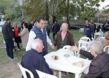 Πανταχού παρών ο Σκρέκας