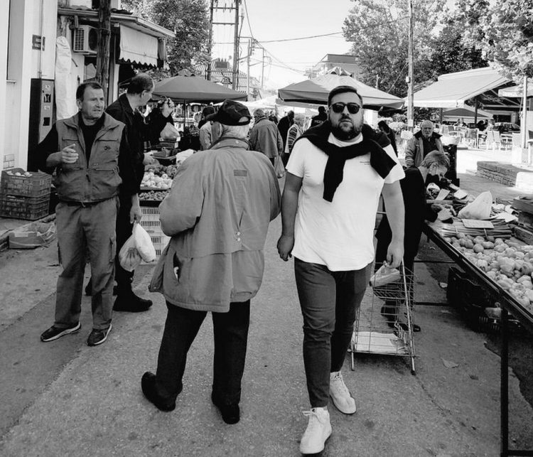Ο Γιάννης Χάιδος στη λαϊκή της Φαρκαδόνας