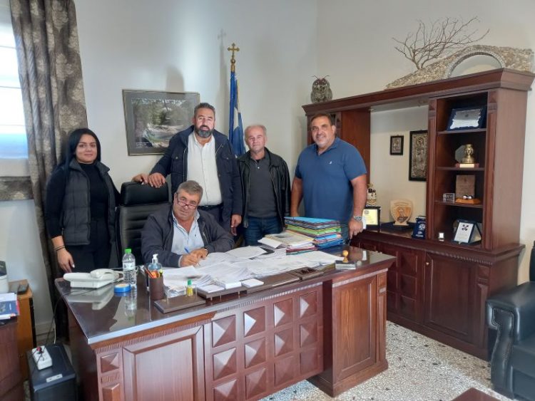 Ποτέ δεν τάξαμε «χάντρες για ιθαγενείς»