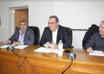 Ο Φάμελος στο Δημαρχείο Πύλης