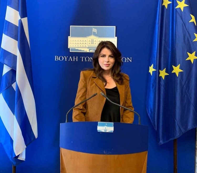 Η Παπακώστα στη Βουλή για το Εθνικό Σχέδιο Δράσης προστασίας των παιδιών σεξουαλικής κακοποίησης και εκμετάλλευσης