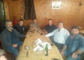 Σύσσωμη στο πλευρό του Μαράβα