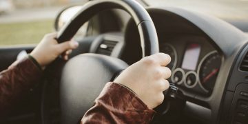 Λάρισα: Ζευγάρι για «όσκαρ» ατυχίας! – Τράκαραν μεταξύ τους