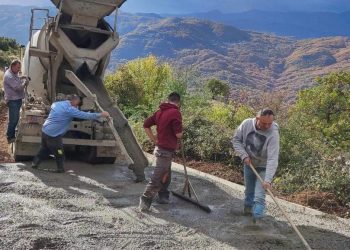 Η Περιφέρεια συνεχίζει με έργα που βελτιώνουν την καθημερινότητα των κατοίκων στα χωριά