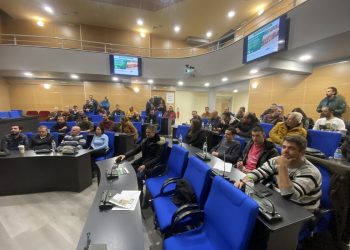 Οι μελισσοκόμοι της Θεσσαλίας αγκάλιασαν το πρωτοπόρο πανελλαδικά πρόγραμμα της Βασιλοτροφίας