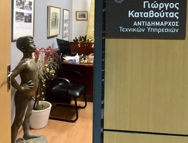 Eπιστρατεύεται ο Νικολάκης