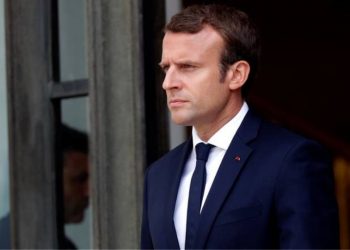 Γαλλία: Ο Μακρόν ανακοίνωσε δωρεάν προφυλακτικά για τους νέους 18-25 ετών