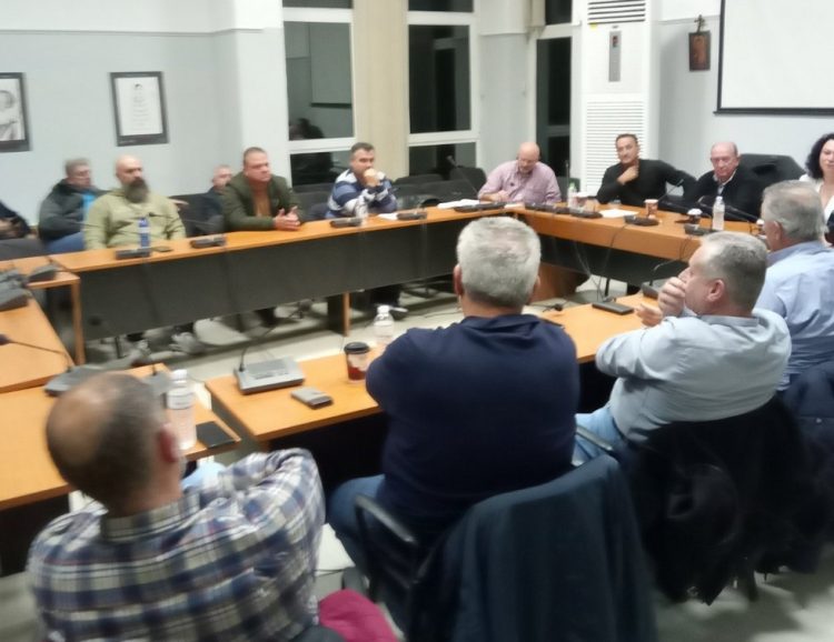 Σύσκεψη των Δ.Σ. των ΤΟΕΒ στο δημαρχείο Φαρκαδόνας