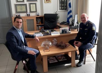 Με ευχάριστα νέα και ευχές ο Τρικαλινός Υπουργός στην Αστυνομική Διεύθυνση Τρικάλων