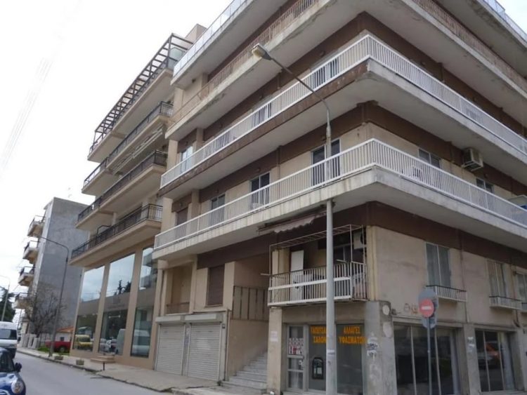 Η «μάχη της κολώνας» σε Ξάνθη, Κομοτηνή και Αλεξανδρούπολη – Περνούν… μέσα από σπίτια και γίνονται viral