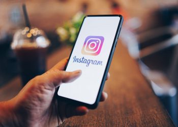 Instagram: «Χρυσάφι» στα πόδια των διασήμων – Ζαλίζουν τα ποσά που χρεώνουν
