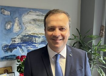 Πλημμύρισε από ευχές και αγάπη ο Λιούτας