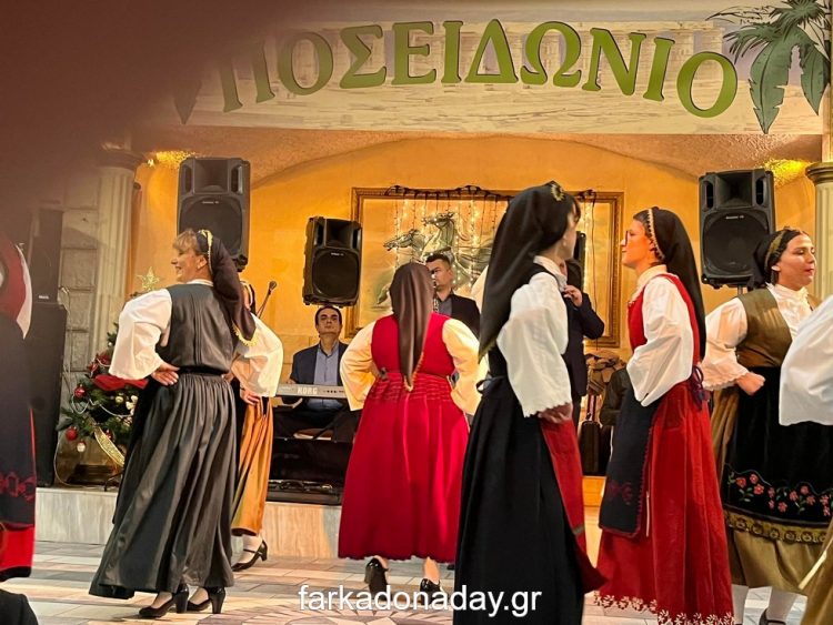 Παράδοση, κέφι και χορός στην κοπή πίτας του πολιτιστικού συλλόγου Κλοκοτού