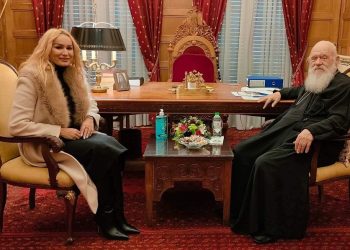 Με την ευχή του Αρχιεπισκόπου πορεύεται προς την Βουλή η Χαρά Ξάνθη