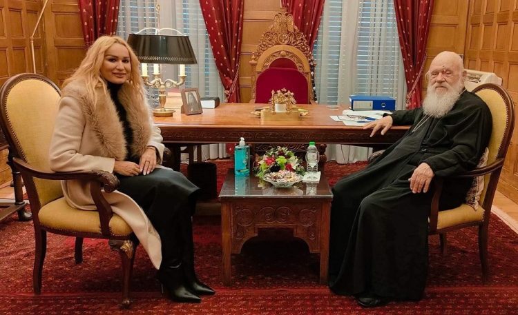 Με την ευχή του Αρχιεπισκόπου πορεύεται προς την Βουλή η Χαρά Ξάνθη
