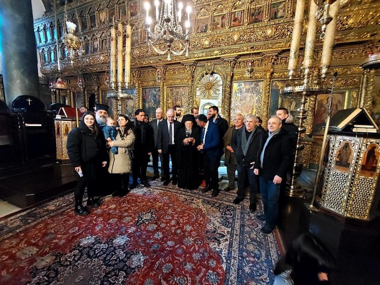Το Σωματείο Ιεροψαλτών Τρικάλων στον Οικουμενικό Πατριάρχη και τη Σχολή της Χάλκης