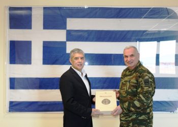 ΑΓΟΡΑΣΤΟΣ: Στηρίζουμε στην πράξη το Στράτευμα