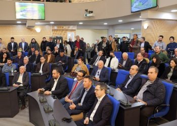 Δωρεάν ρεύμα σε χιλιάδες αγρότες με φωτοβολταϊκό πάρκο σε αρδευτικά κανάλια
