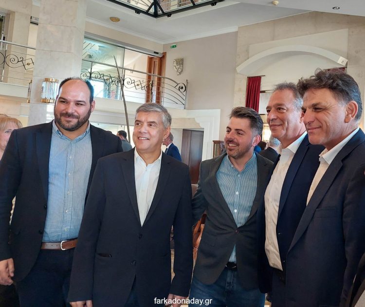 Η ΔΕΕΠ Τρικάλων έκοψε την πρωτοχρονιάτικη πίτα της παρουσία στελεχών και φίλων