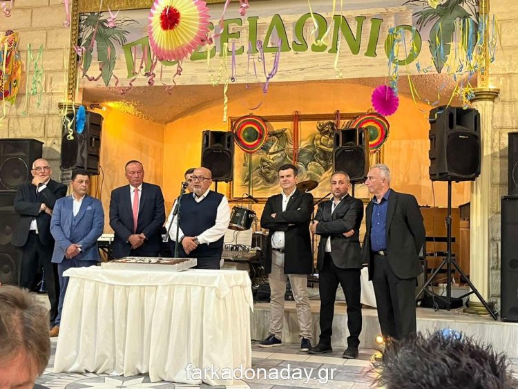 Έκοψαν πίτα και γλέντησαν οι κυνηγοί Φαρκαδόνας και Περιχώρων