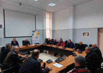 Κίνηση ανθρωπιάς της Δημοτικής Αρχής Φαρκαδόνας με τους Προέδρους προς τους λαούς της Τουρκίας και Συρίας