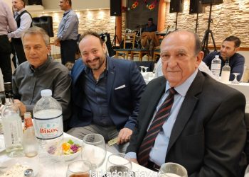 Ο Γεωργολόπουλος με έναν σμπάρο δυο τρυγόνια;