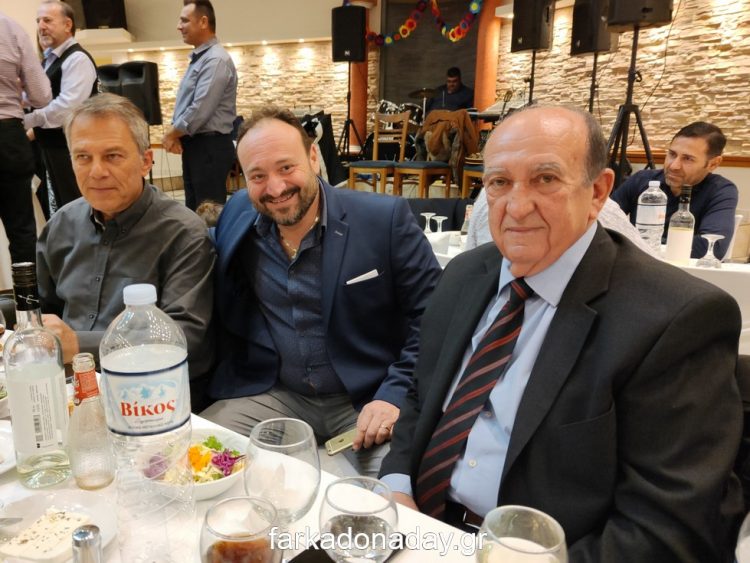 Ο Γεωργολόπουλος με έναν σμπάρο δυο τρυγόνια;