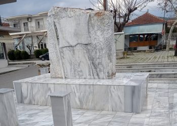 Αποκαταστάθηκαν οι φθορές στο Μνημείο Πεσόντων Ηρώων στο Γριζάνο
