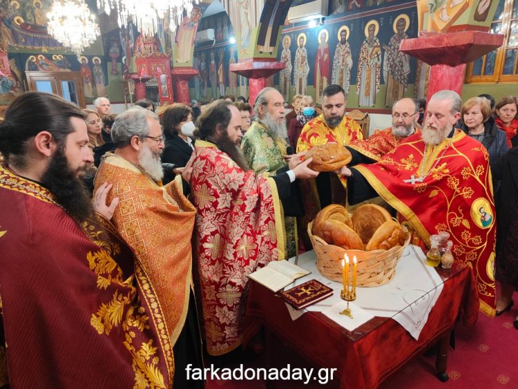 Ο  Πανηγυρικός Εσπερινός των Αγίων Θεοδώρων και η Α’ Στάση των Χαιρετισμών στην Κρήνη