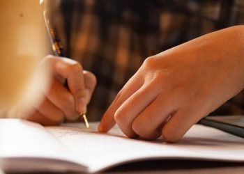 Πολίτες με… ή χωρίς παιδεία και πολιτικό λόγο;