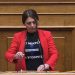 Βουλή: Σόου από Απατζίδη του ΜέΡΑ25 – Εμφανίστηκε με μπλούζα που έγραφε «57 νεκροί, 156 υποκριτές»