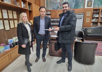 Ψήφισμα διαμαρτυρίας επιδόθηκε στον Δήμαρχο Τρικαίων