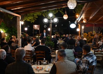 Κοσμοσυρροή για τον  Σκρέκα