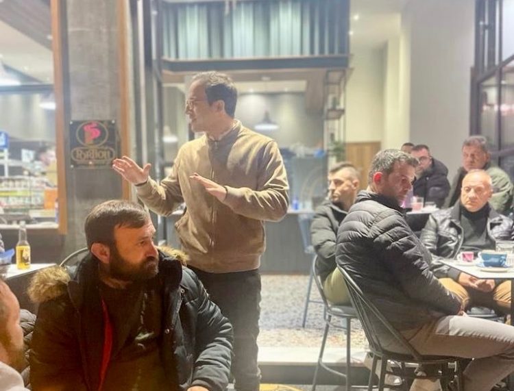 Με πολύ κόσμο ο Χατζηγάκης στην Πράσινη Γωνιά
