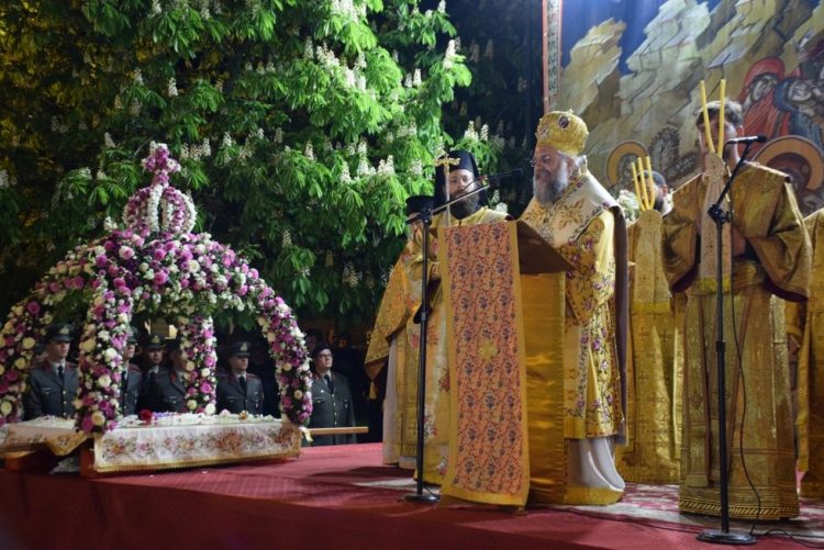 Ο Επιτάφιος Θρήνος στα Τρίκαλα