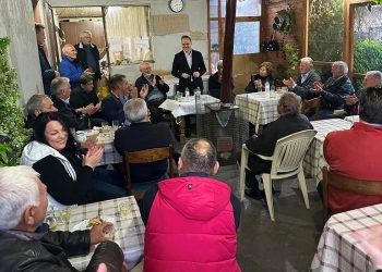 Το ΠΑΣΟΚ επιστρέφει, το ΠΑΣΟΚ είναι πάλι εδώ!