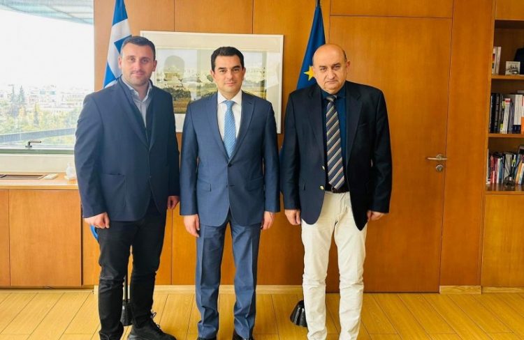 Συνάντηση Σκρέκα – Αβραμόπουλου για τα «μονοπάτια των Μετεώρων»